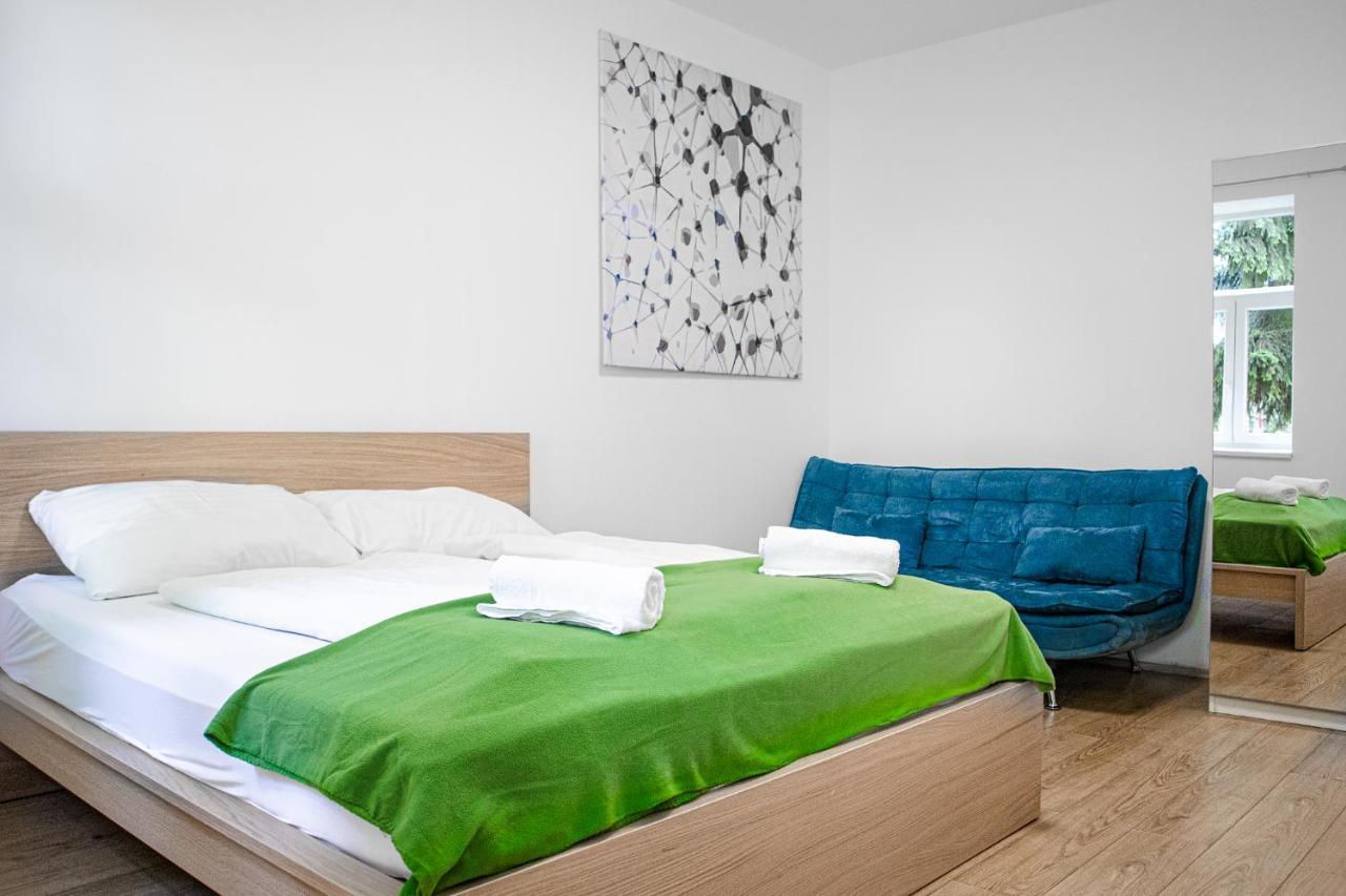 Delightful 2Br Shared Apartment - Ideal For Longstays Відень Екстер'єр фото