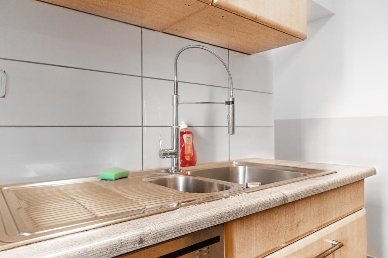 Delightful 2Br Shared Apartment - Ideal For Longstays Відень Екстер'єр фото
